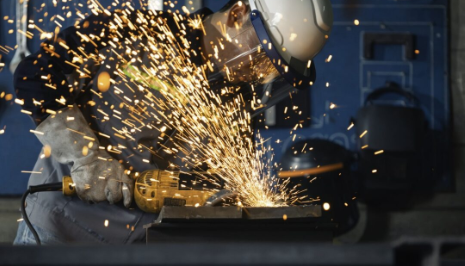 OpenAI GPT-5.3-Codex-Spark modelini Cerebras çiplərində işə saldı